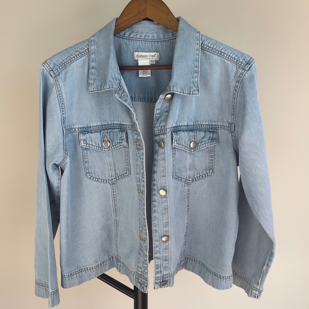 Coldwater Creek Light Wash Denim Trucker Jacket Women Medium Tencel Blend Soft